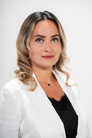 LR_-0011